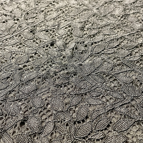 XS Loft lace tank - Picture 2 of 4